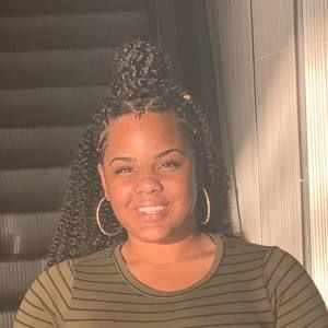 Meet your Posher, Shalaunda